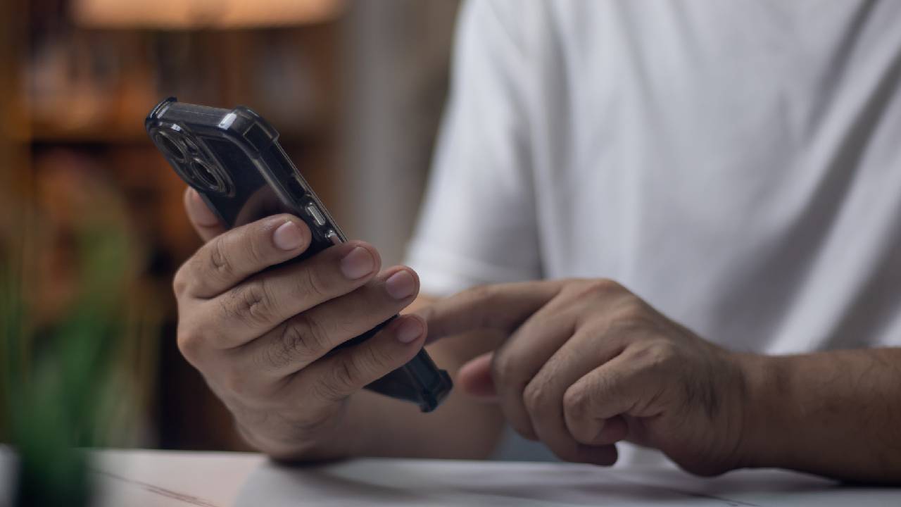 smartphone-male-summary