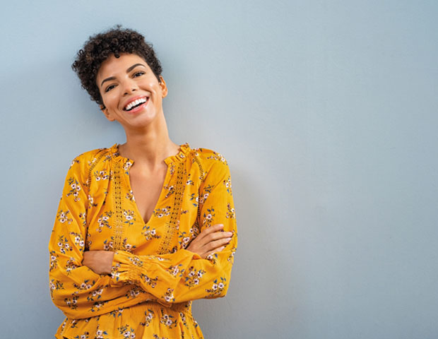 smiling_woman_yellow_dress_sum.jpg