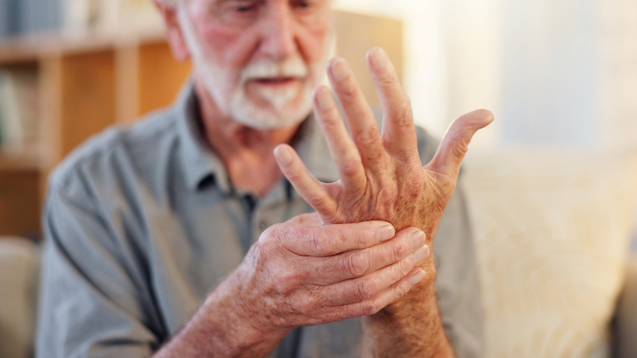 elderly-man-hand